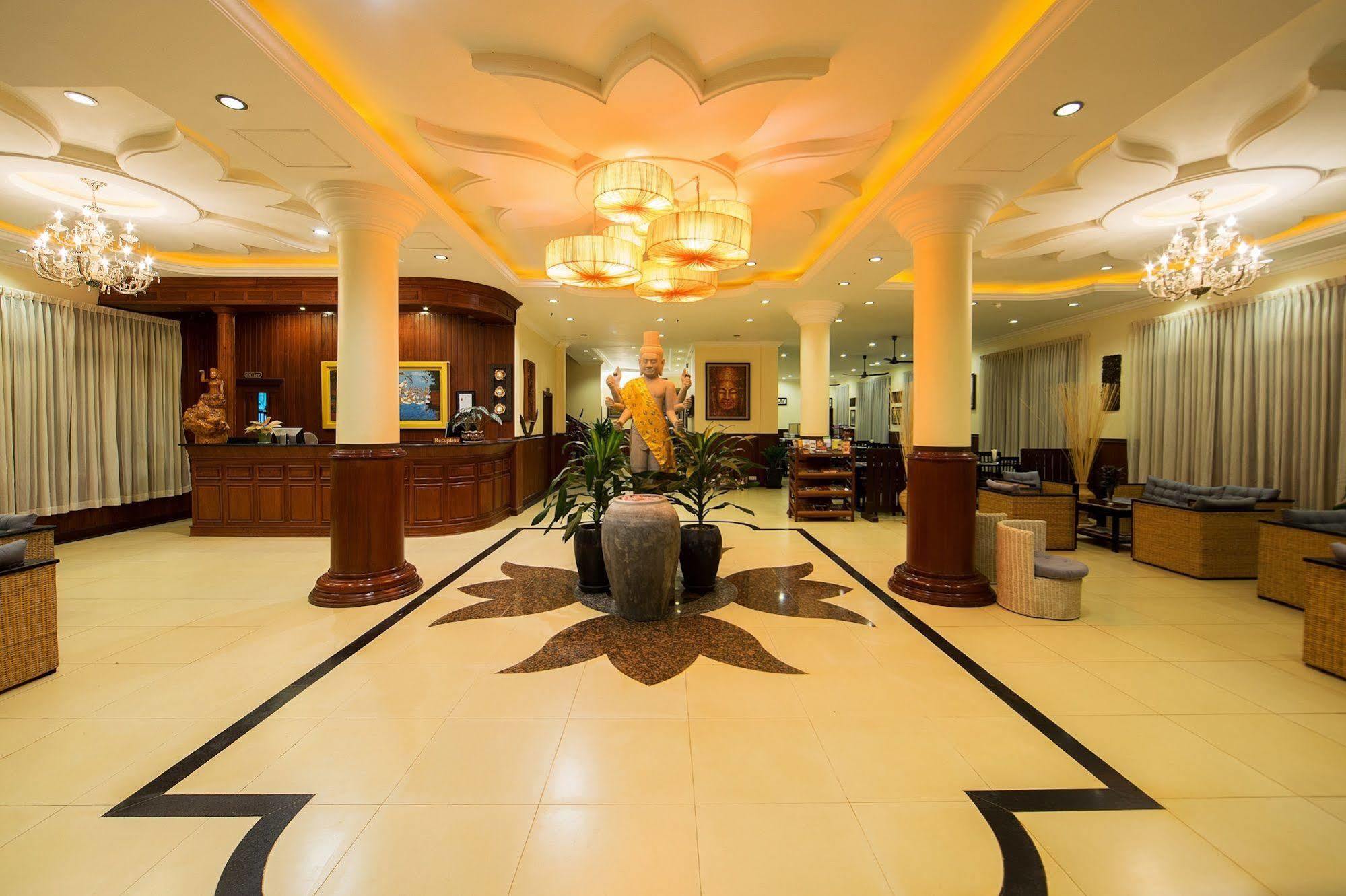 Sovan Mealea Hotel Siem Reap Buitenkant foto